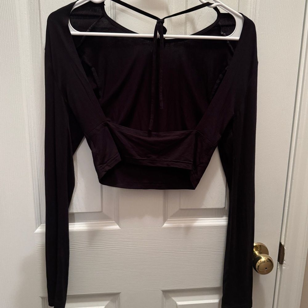 NWT SHEIN BAE Tie Backless Crop Tee BLACK SIZE Small - Picture 2 of 12